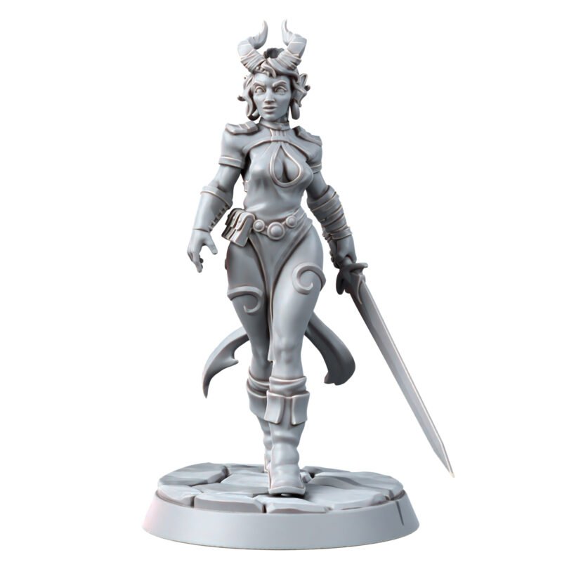 TIEFLING - FEMALE FIGHTER